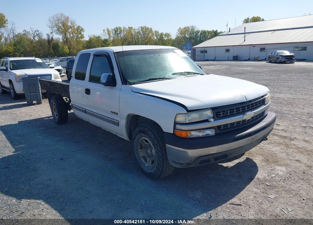 2002 CHEVROLET SILVERADO 1500 LS VIN: 1GCEK19T52E174896