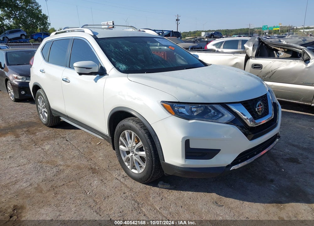 2018 NISSAN ROGUE SV VIN: KNMAT2MT4JP595780