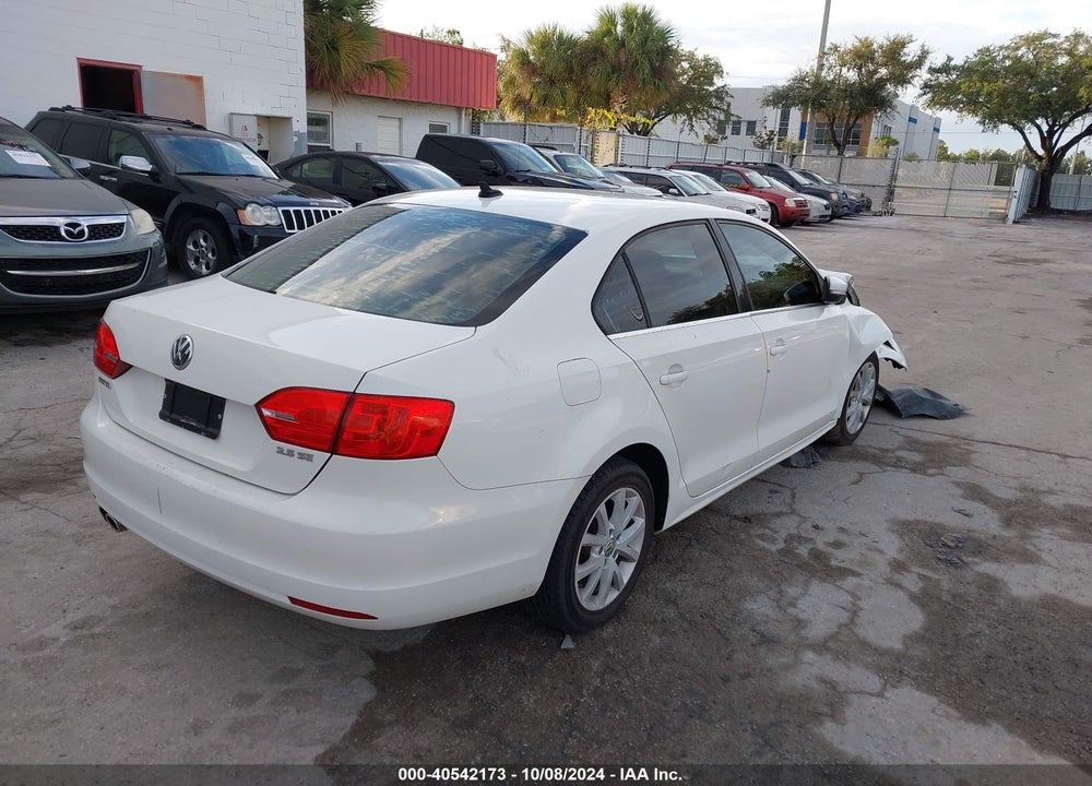 2013 VOLKSWAGEN JETTA 2.5L SE VIN: 3VWDX7AJ7DM256004