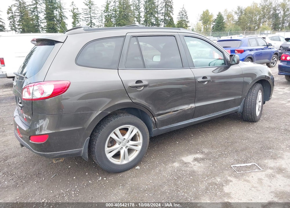 2011 HYUNDAI SANTA FE SE VIN: 5XYZH4AG9BG028864