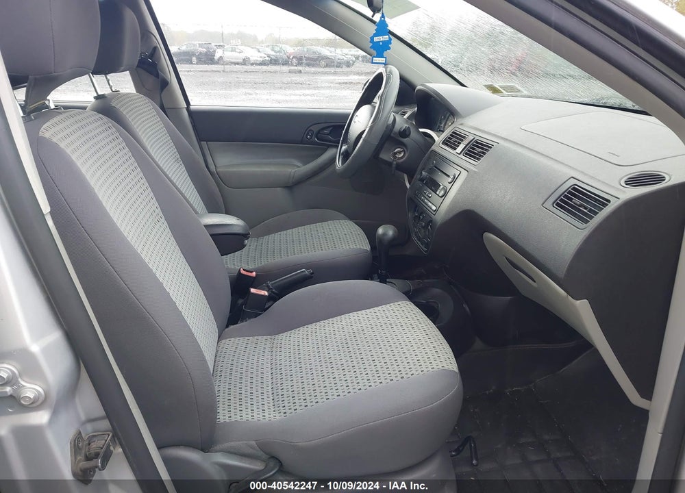 2007 FORD FOCUS S/SE/SES VIN: 1FAFP34N57W270870