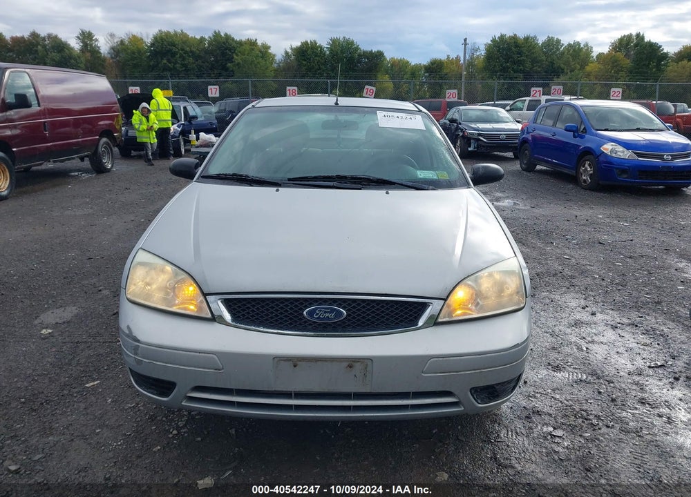 2007 FORD FOCUS S/SE/SES VIN: 1FAFP34N57W270870