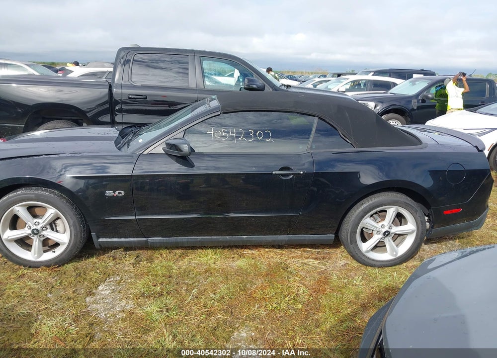 2011 FORD MUSTANG GT PREMIUM VIN: 1ZVBP8FF5B5106526