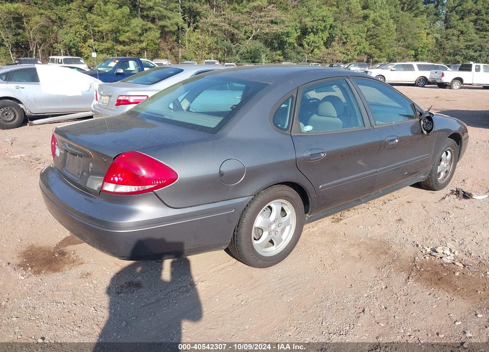 2004 FORD TAURUS SES VIN: 1FAFP55264A183651