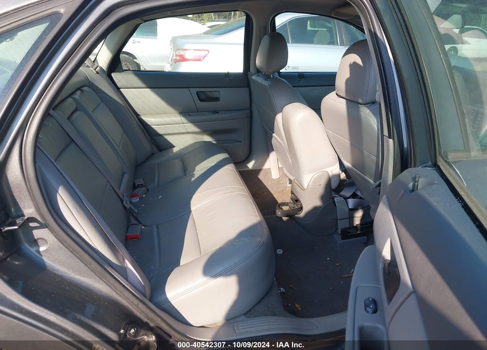 2004 FORD TAURUS SES VIN: 1FAFP55264A183651