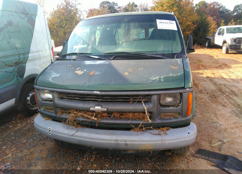 2000 CHEVROLET EXPRESS VIN: 1GAHG39R8Y1117616