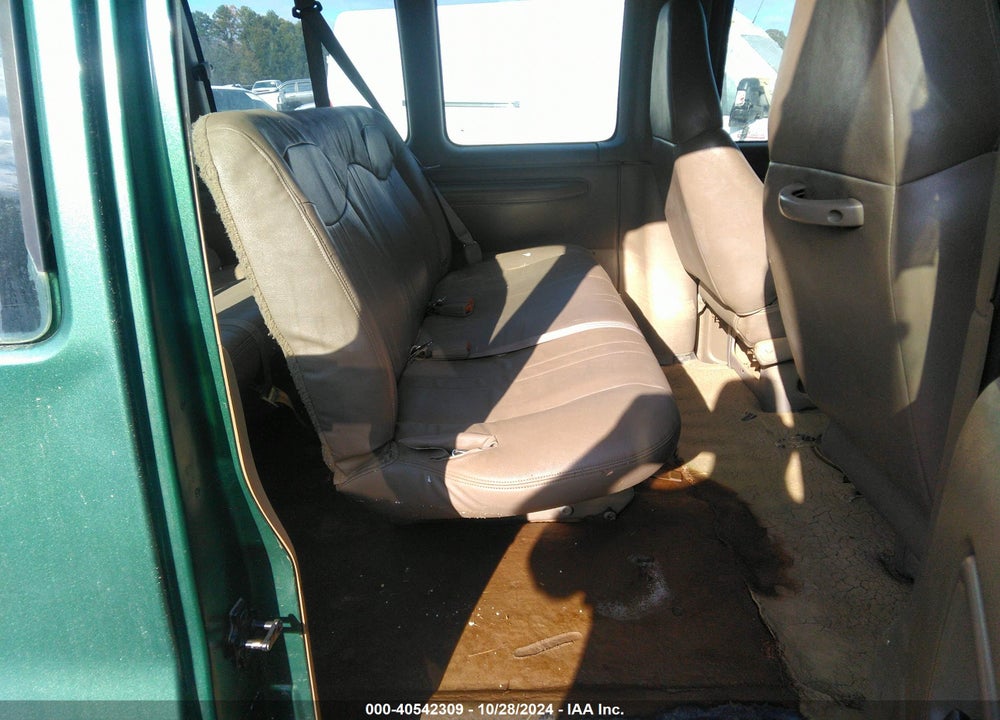 2000 CHEVROLET EXPRESS VIN: 1GAHG39R8Y1117616