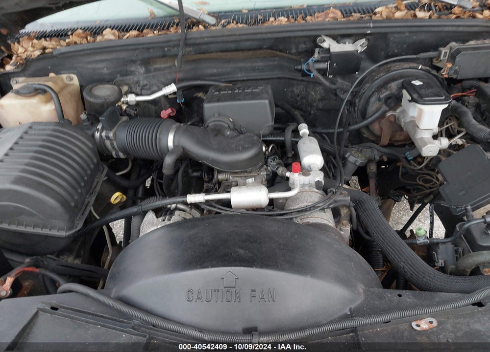 1998 CHEVROLET K1500 SPORTSIDE VIN: 2GCEK19R9W1249577