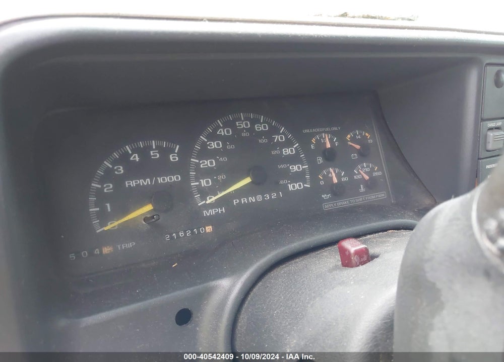 1998 CHEVROLET K1500 SPORTSIDE VIN: 2GCEK19R9W1249577