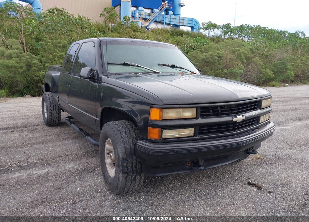 1998 CHEVROLET K1500 SPORTSIDE VIN: 2GCEK19R9W1249577