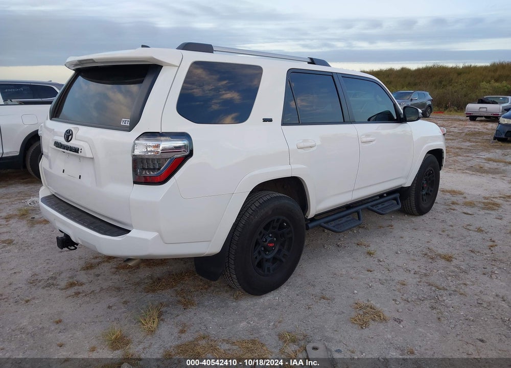 2022 TOYOTA 4RUNNER SR5 PREMIUM VIN: JTEFU5JR5N5276236