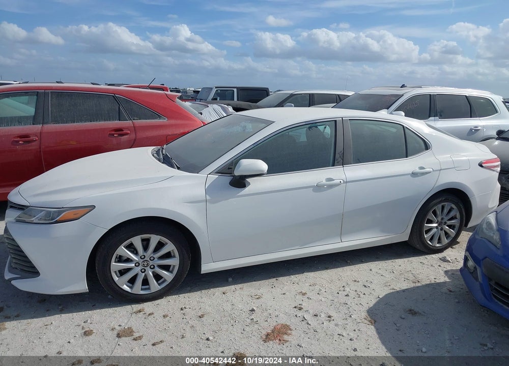 2020 TOYOTA CAMRY LE VIN: 4T1C11AK5LU965347