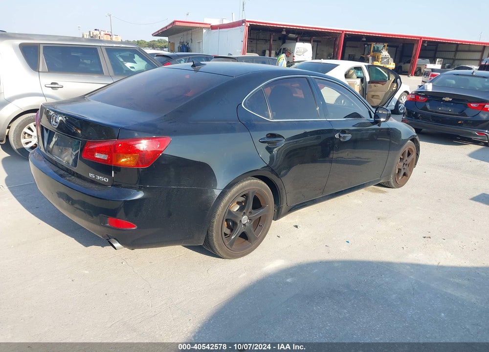 2007 LEXUS IS 350 VIN: JTHBE262472011207