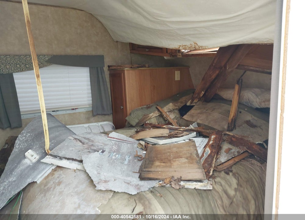 2007 JAYCO JAYFL184BH VIN: 1UJBJ02P771JN0286