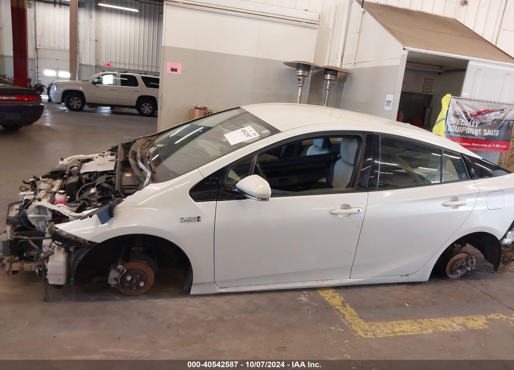 2017 TOYOTA PRIUS PRIME PREMIUM VIN: JTDKARFP3H3001488
