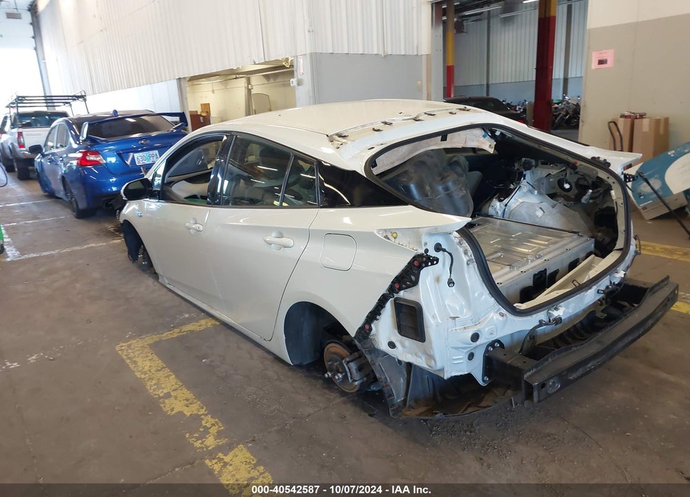 2017 TOYOTA PRIUS PRIME PREMIUM VIN: JTDKARFP3H3001488