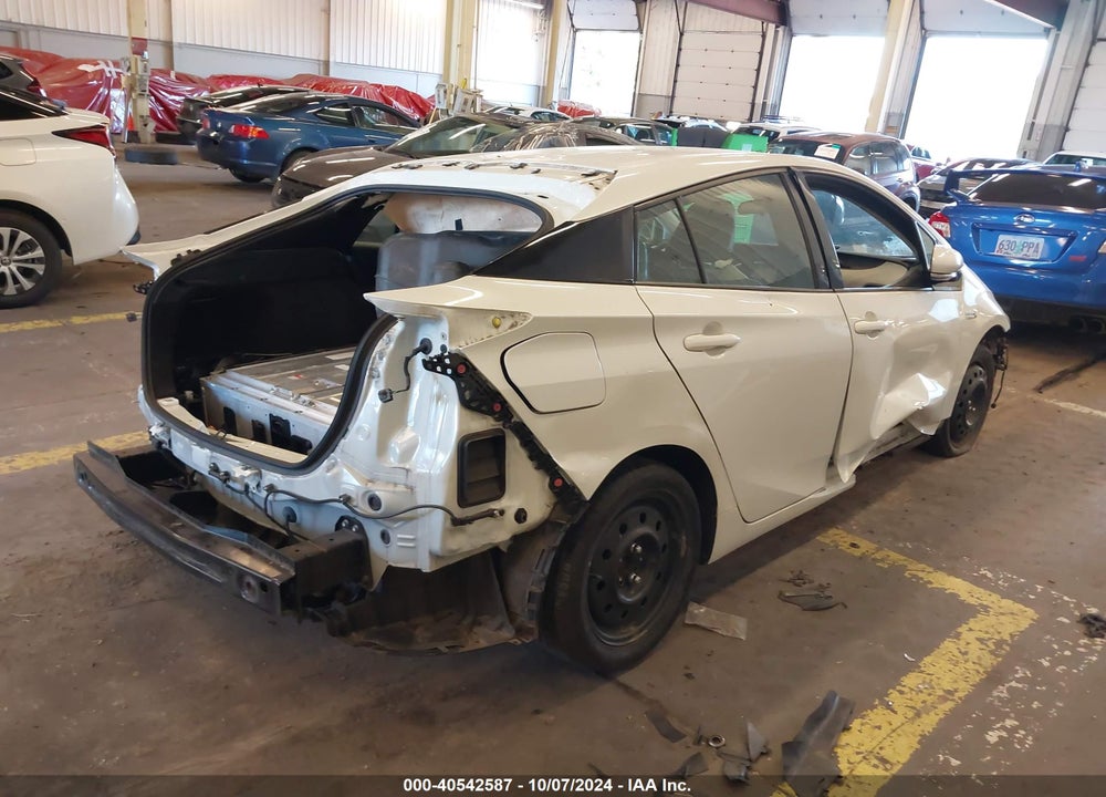 2017 TOYOTA PRIUS PRIME PREMIUM VIN: JTDKARFP3H3001488