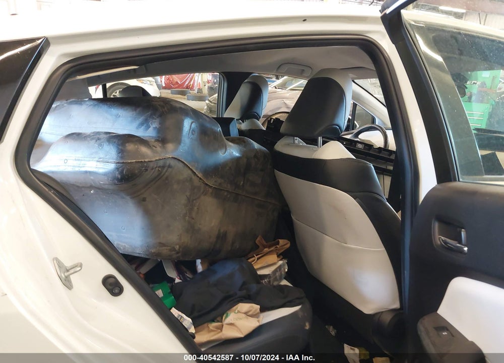 2017 TOYOTA PRIUS PRIME PREMIUM VIN: JTDKARFP3H3001488