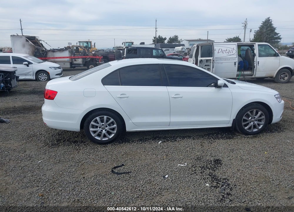2014 VOLKSWAGEN JETTA 1.8T SE VIN: 3VWD17AJ1EM418549
