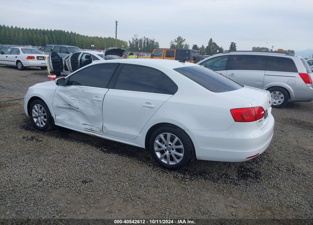 2014 VOLKSWAGEN JETTA 1.8T SE VIN: 3VWD17AJ1EM418549