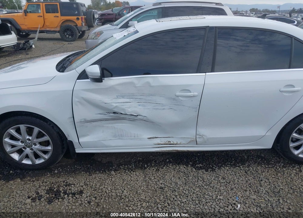 2014 VOLKSWAGEN JETTA 1.8T SE VIN: 3VWD17AJ1EM418549