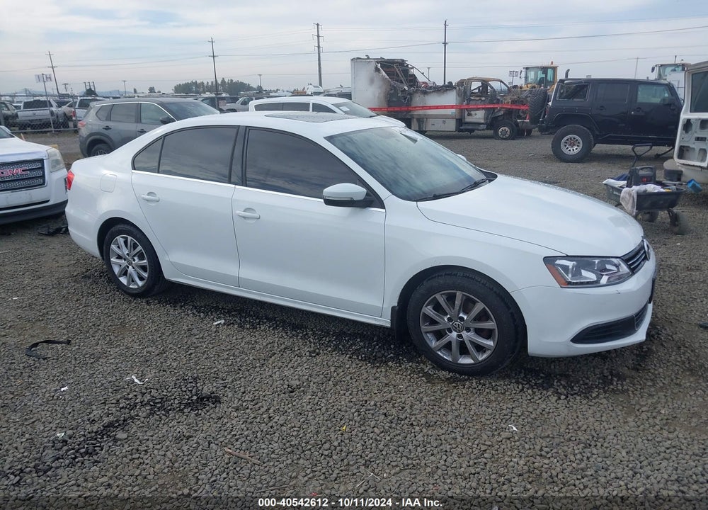 2014 VOLKSWAGEN JETTA 1.8T SE VIN: 3VWD17AJ1EM418549