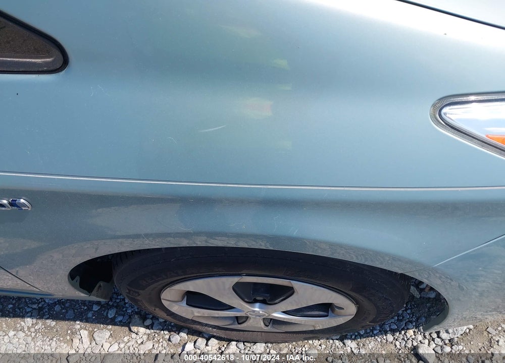 2015 TOYOTA PRIUS TWO VIN: JTDKN3DU7F1949928