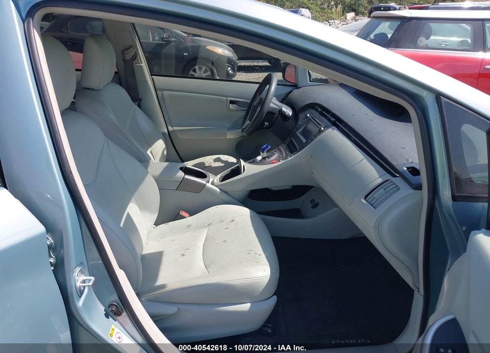 2015 TOYOTA PRIUS TWO VIN: JTDKN3DU7F1949928