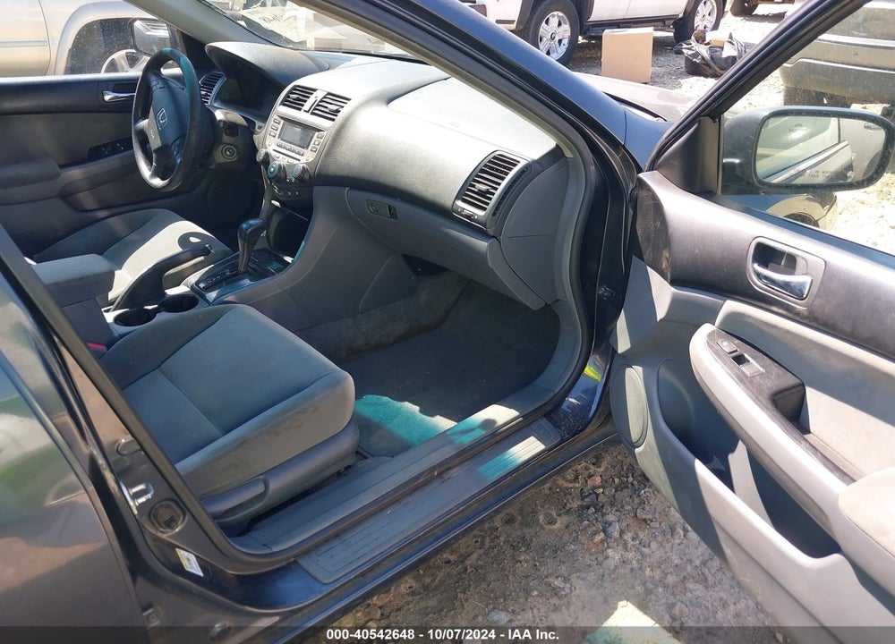 2006 HONDA ACCORD 2.4 SE VIN: 1HGCM563X6A049775