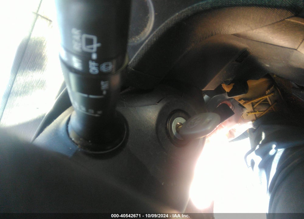 2012 TOYOTA PRIUS C TWO VIN: JTDKDTB35C1522451
