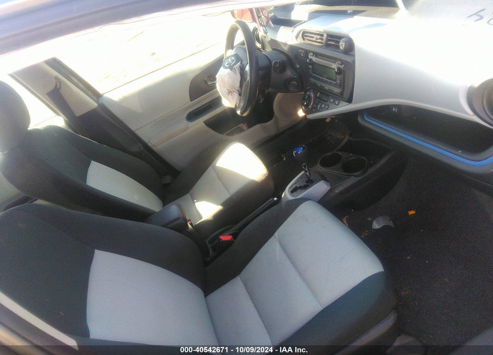2012 TOYOTA PRIUS C TWO VIN: JTDKDTB35C1522451