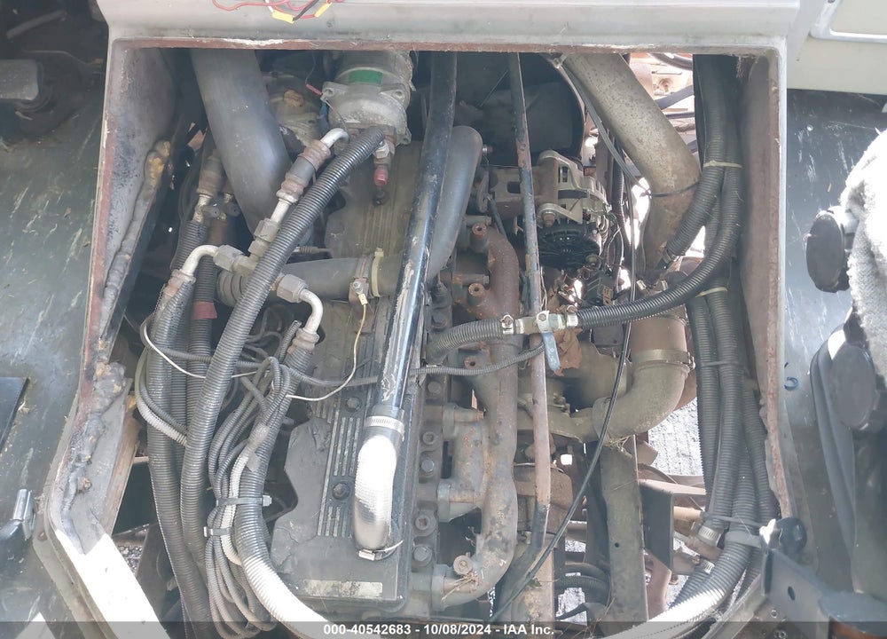 1998 FREIGHTLINER MB M LINE SHUTTLE BUS VIN: 4UZABFAD6WC983708