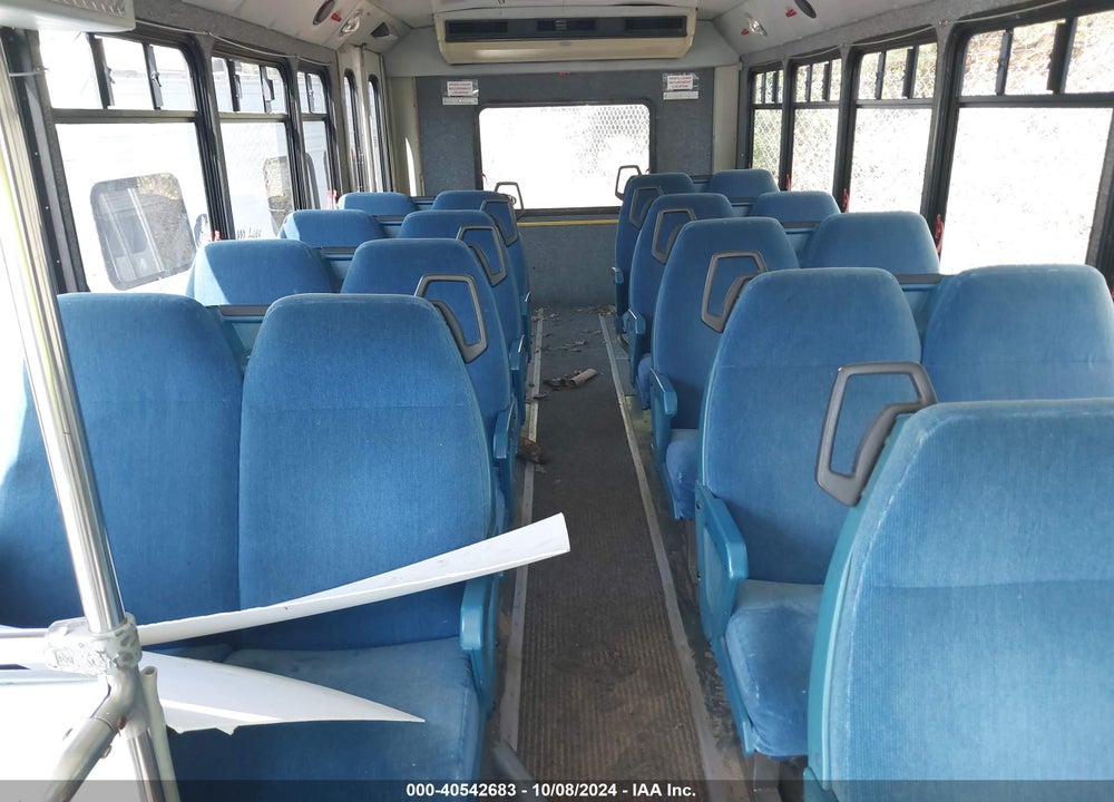 1998 FREIGHTLINER MB M LINE SHUTTLE BUS VIN: 4UZABFAD6WC983708
