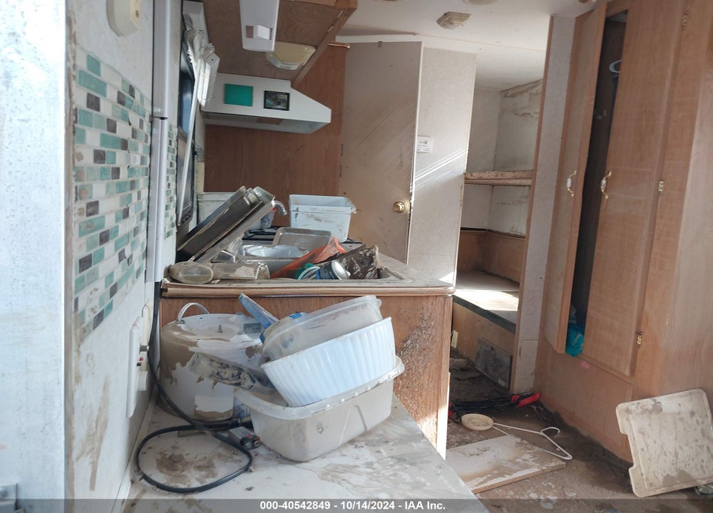 1998 MALLARD BUNKHOUSE VIN: 1EF1A2522W1474474