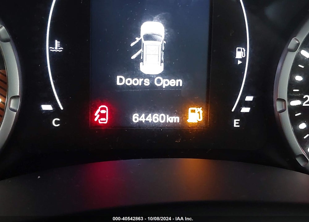 2019 JEEP RENEGADE LATITUDE FWD VIN: ZACNJABBXKPK76364