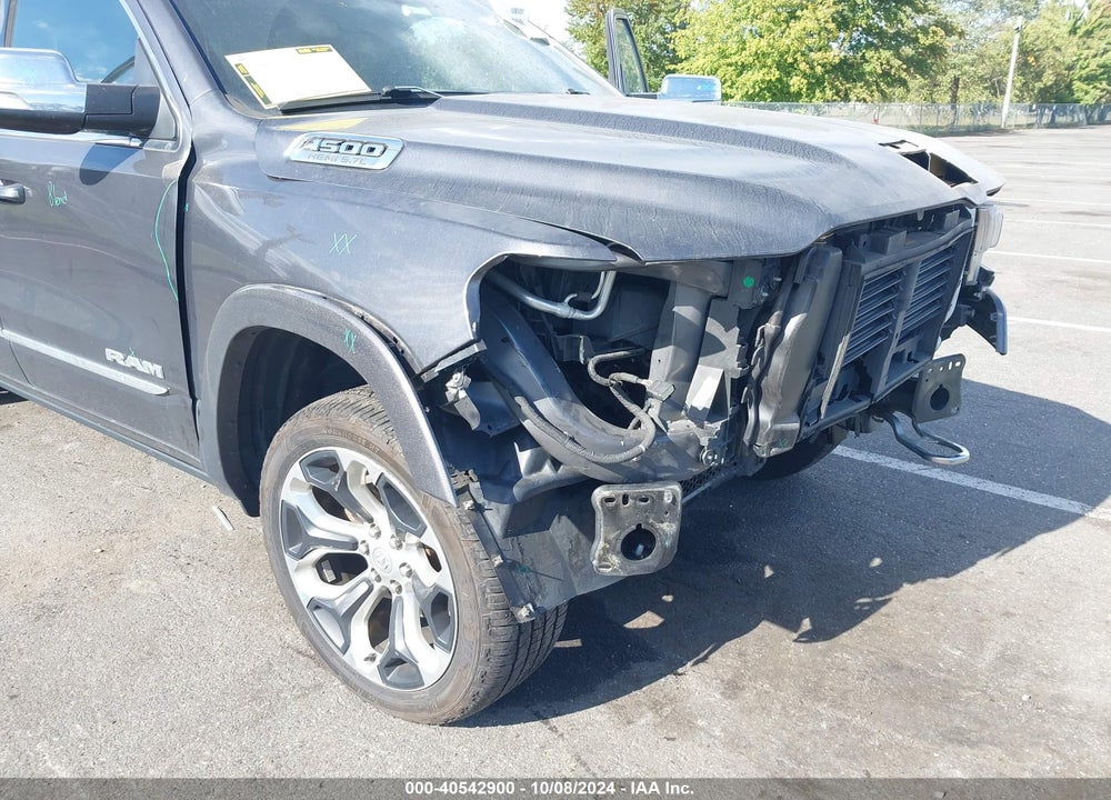 2019 RAM 1500 LIMITED 4X4 5'7 BOX VIN: 1C6SRFHT8KN633391
