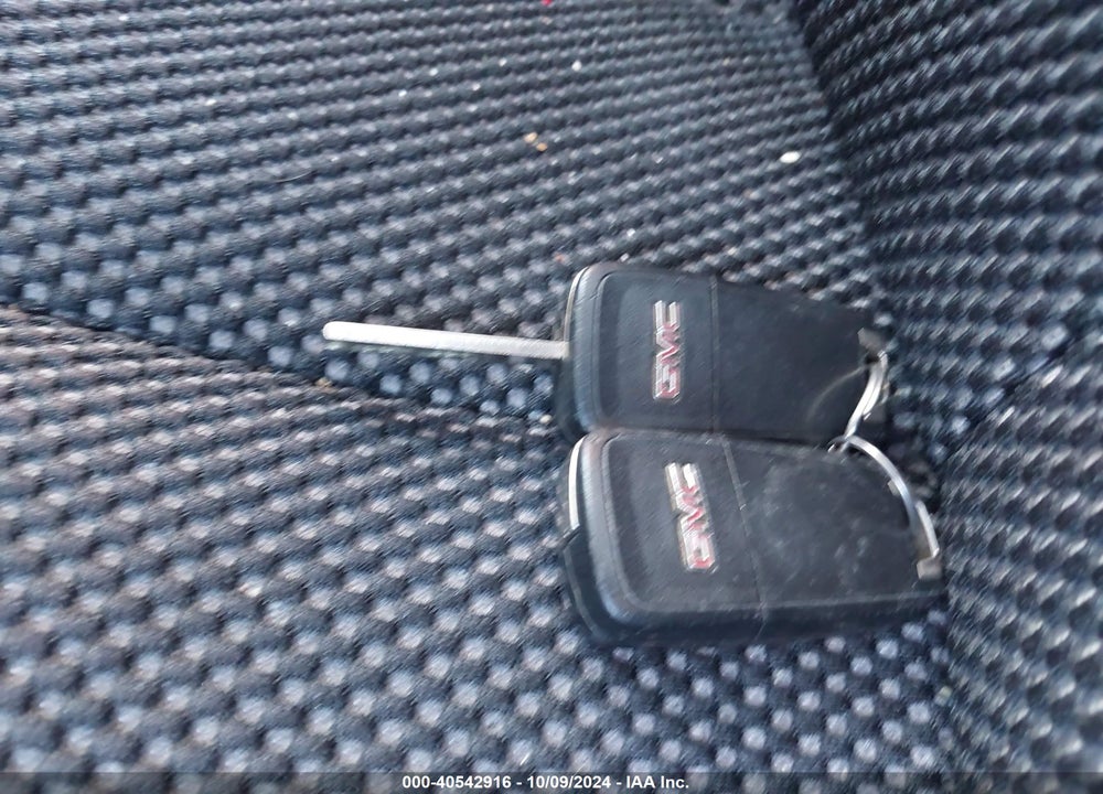 2017 GMC TERRAIN SLE-2 VIN: 2GKFLTE33H6337288