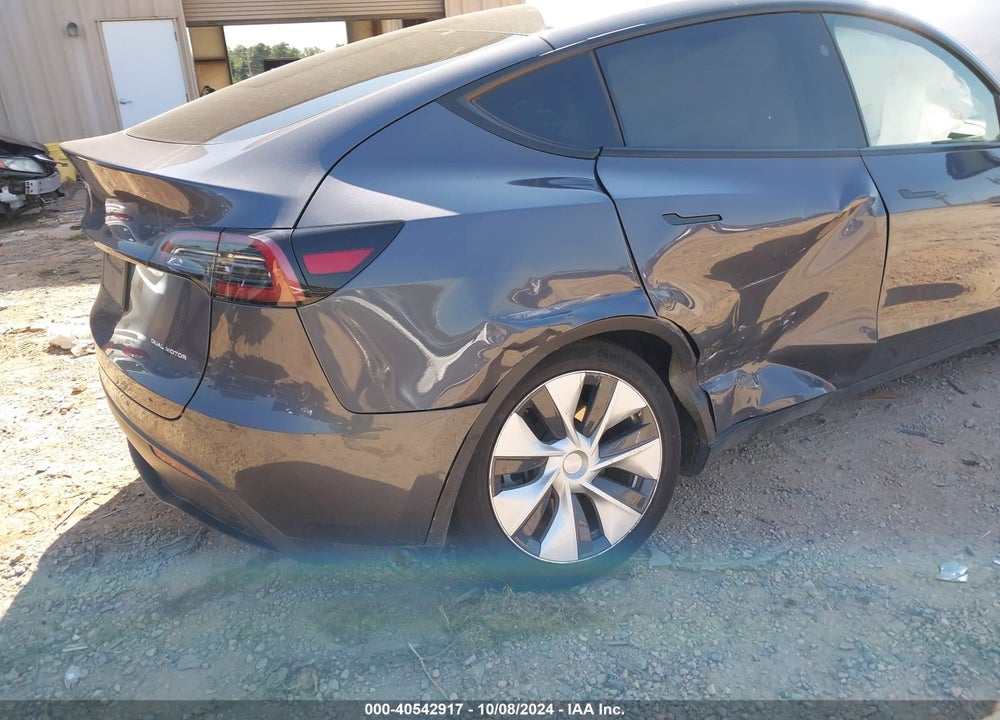 2023 TESLA MODEL Y AWD/LONG RANGE DUAL MOTOR ALL-WHEEL DRIVE VIN: 7SAYGDEE4PF880614