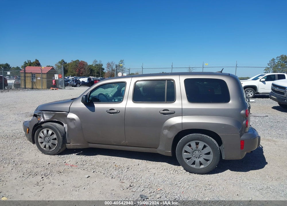 2011 CHEVROLET HHR LS VIN: 3GNBAAFW1BS604683
