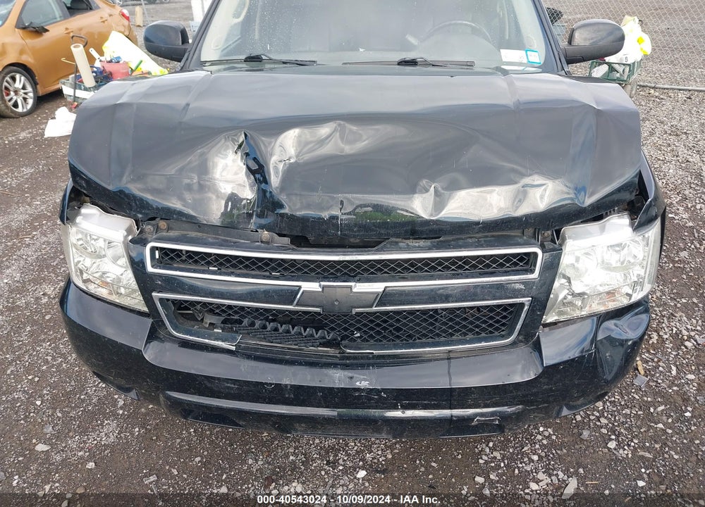 2008 CHEVROLET SUBURBAN 1500 LT VIN: 1GNFK16368J222437