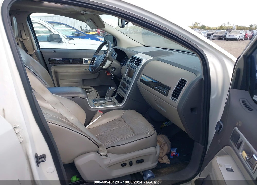 2008 LINCOLN MKX VIN: 2LMDU88C58BJ09440