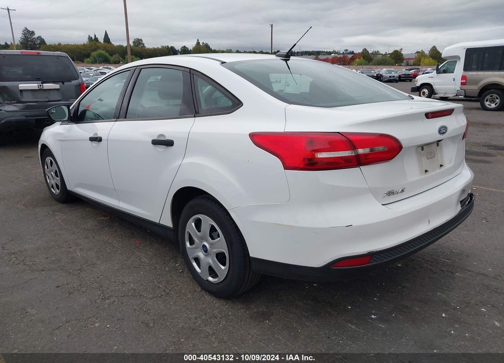 2017 FORD FOCUS S VIN: 1FADP3E23HL333575