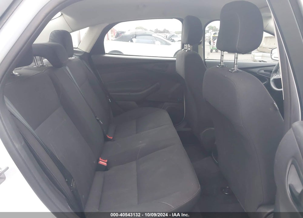 2017 FORD FOCUS S VIN: 1FADP3E23HL333575