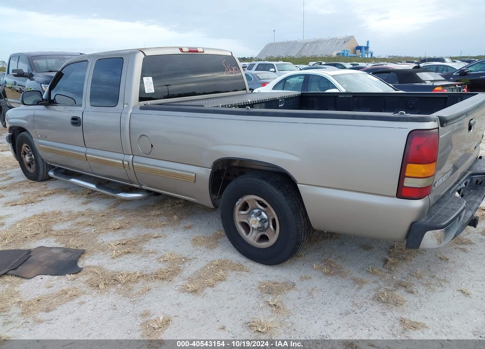2002 CHEVROLET SILVERADO 1500 LS VIN: 1GCEC19V32E252865