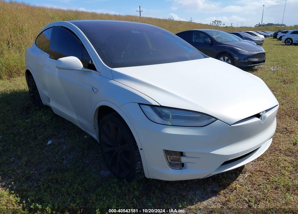 2018 TESLA MODEL X VIN: 5YJXCBE46JF103861