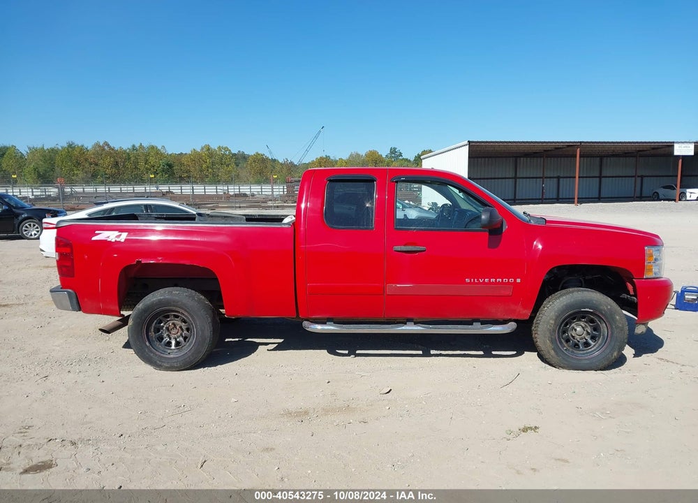 2007 CHEVROLET SILVERADO 1500 LT1 VIN: 1GCEK19097Z523354