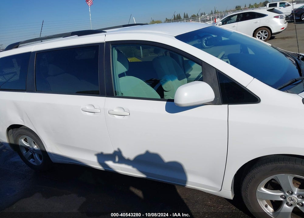 2011 TOYOTA SIENNA LE V6 VIN: 5TDKK3DC7BS015345