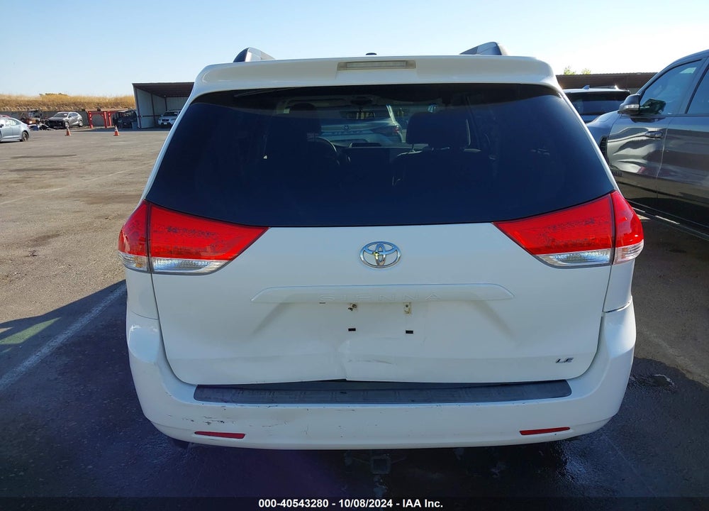 2011 TOYOTA SIENNA LE V6 VIN: 5TDKK3DC7BS015345