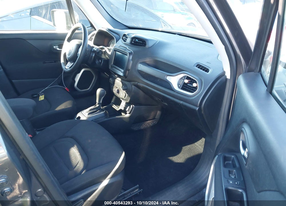2018 JEEP RENEGADE LATITUDE FWD VIN: ZACCJABB6JPH55261
