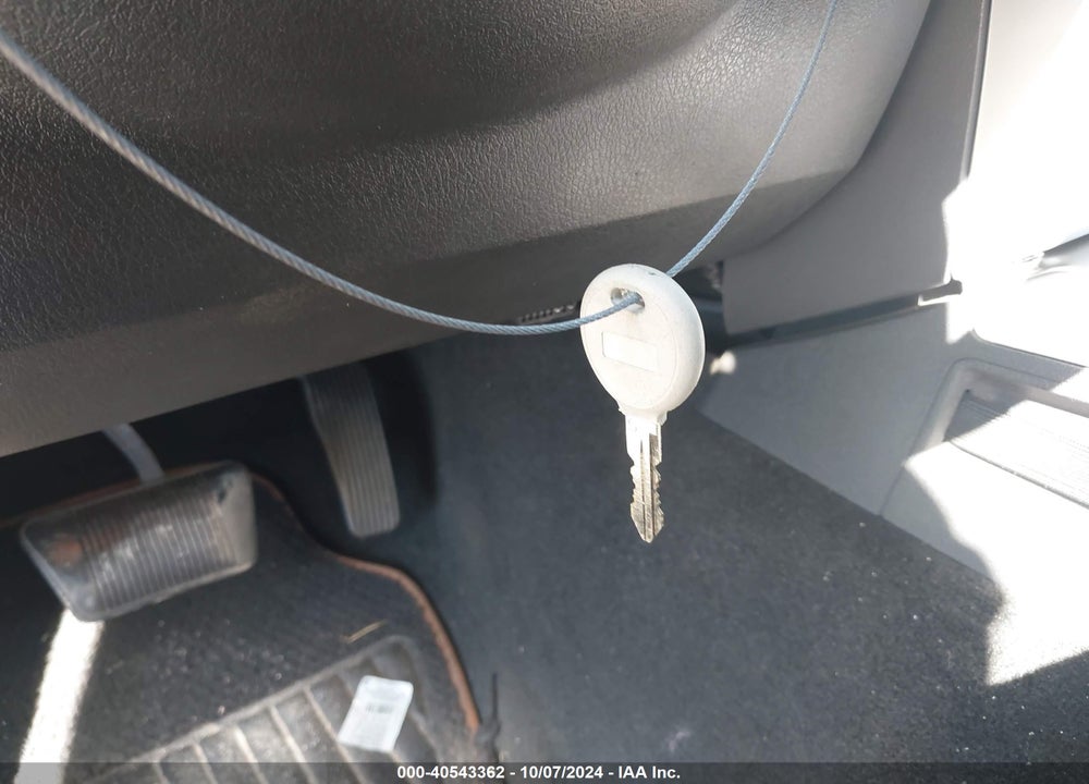 2011 JEEP LIBERTY SPORT VIN: 1J4PN2GK5BW558813